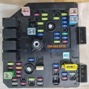 Hộp Cầu Chì Táp Lô Xe Captiva C140 Chính Hãng GM